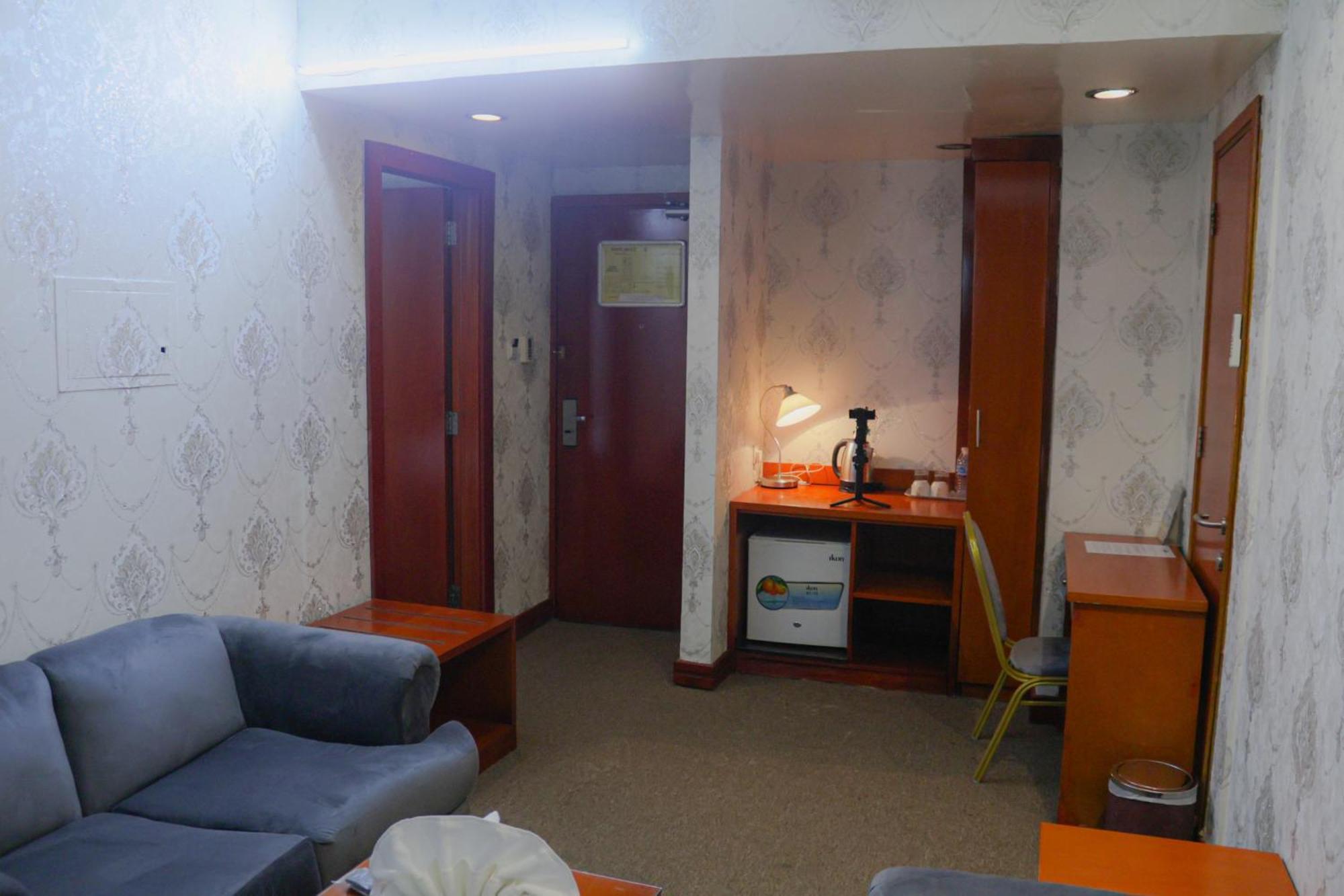 Boonmax Hotel Дубай Экстерьер фото