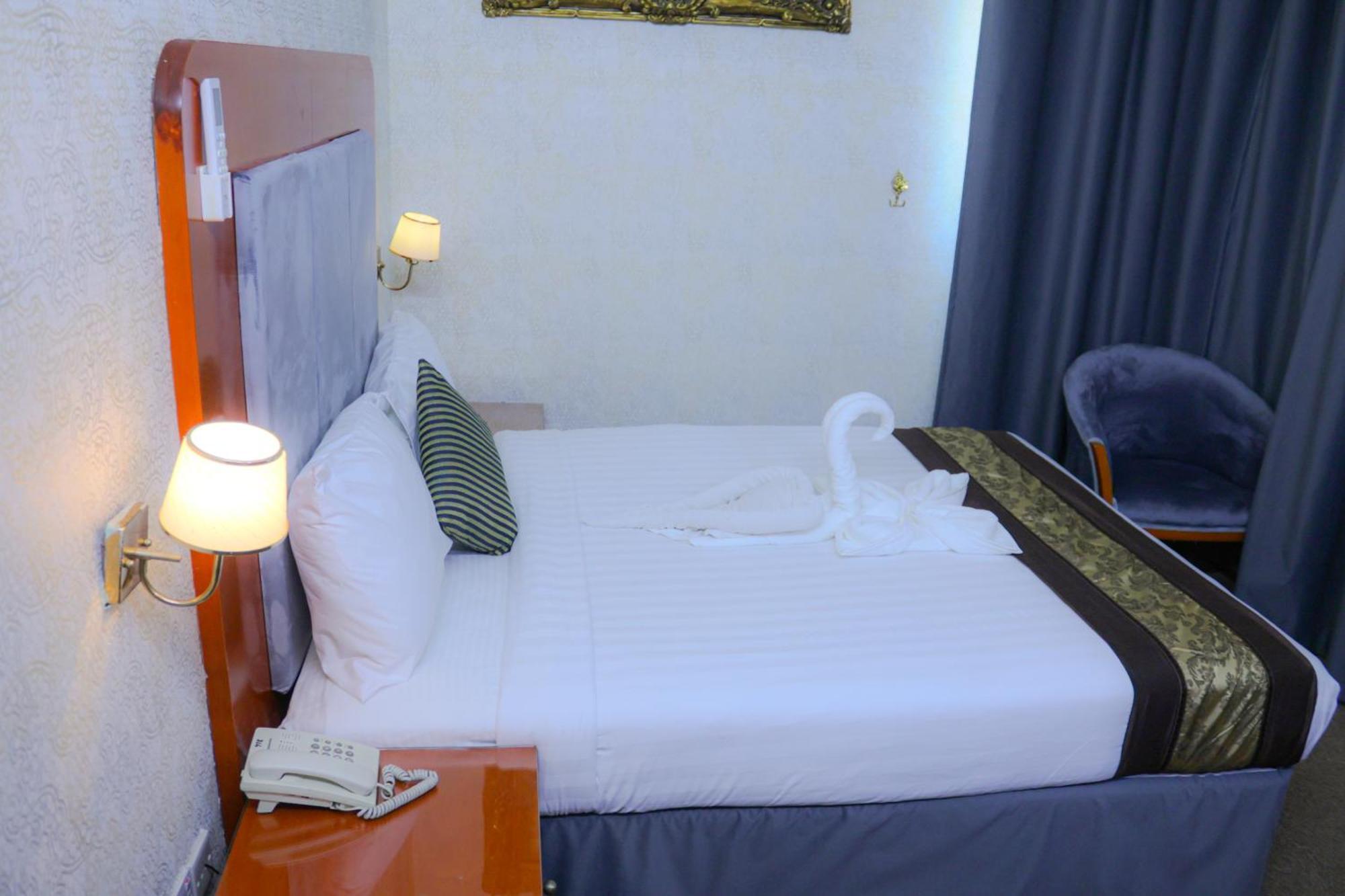 Boonmax Hotel Дубай Экстерьер фото
