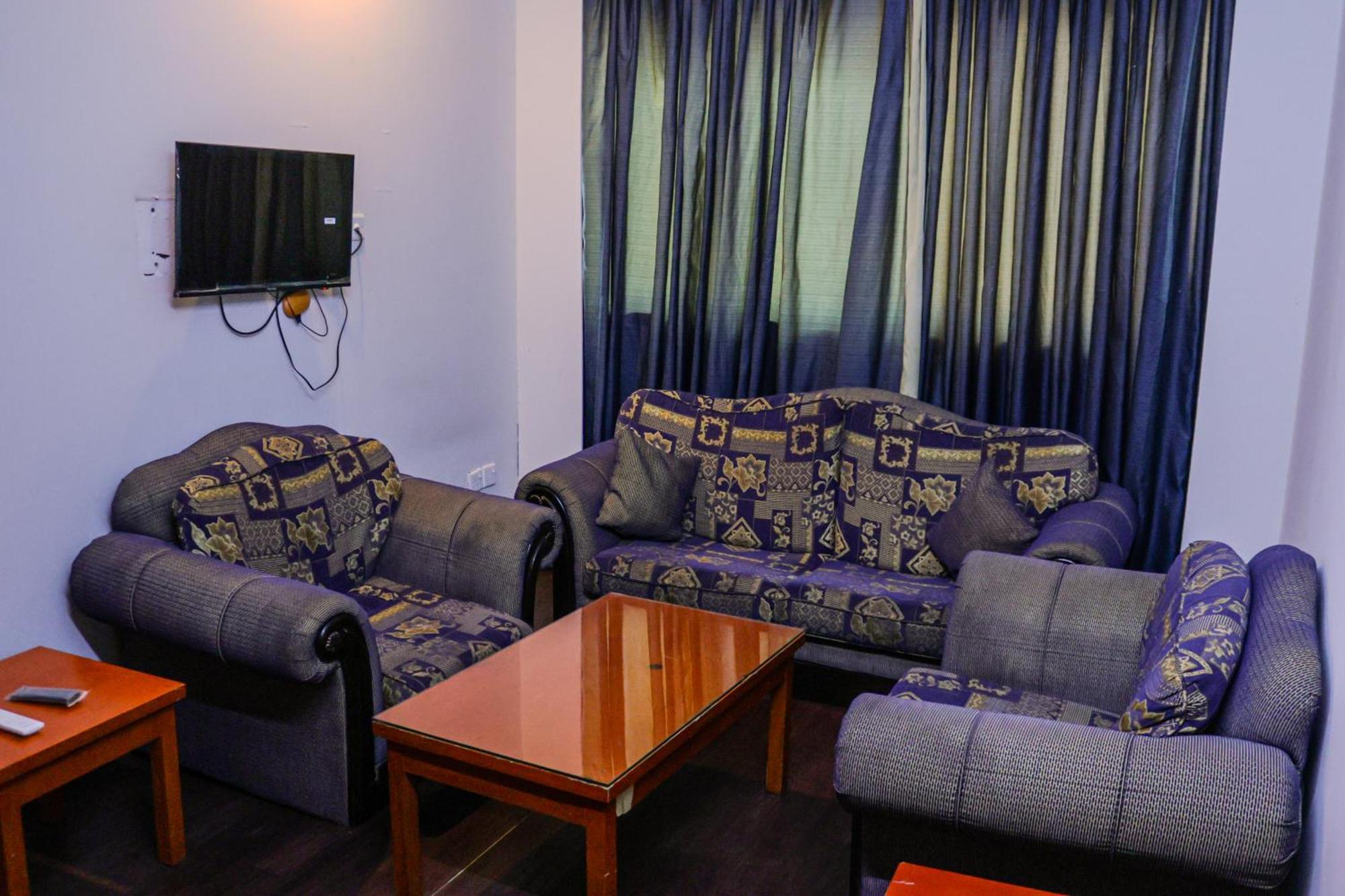 Boonmax Hotel Дубай Экстерьер фото
