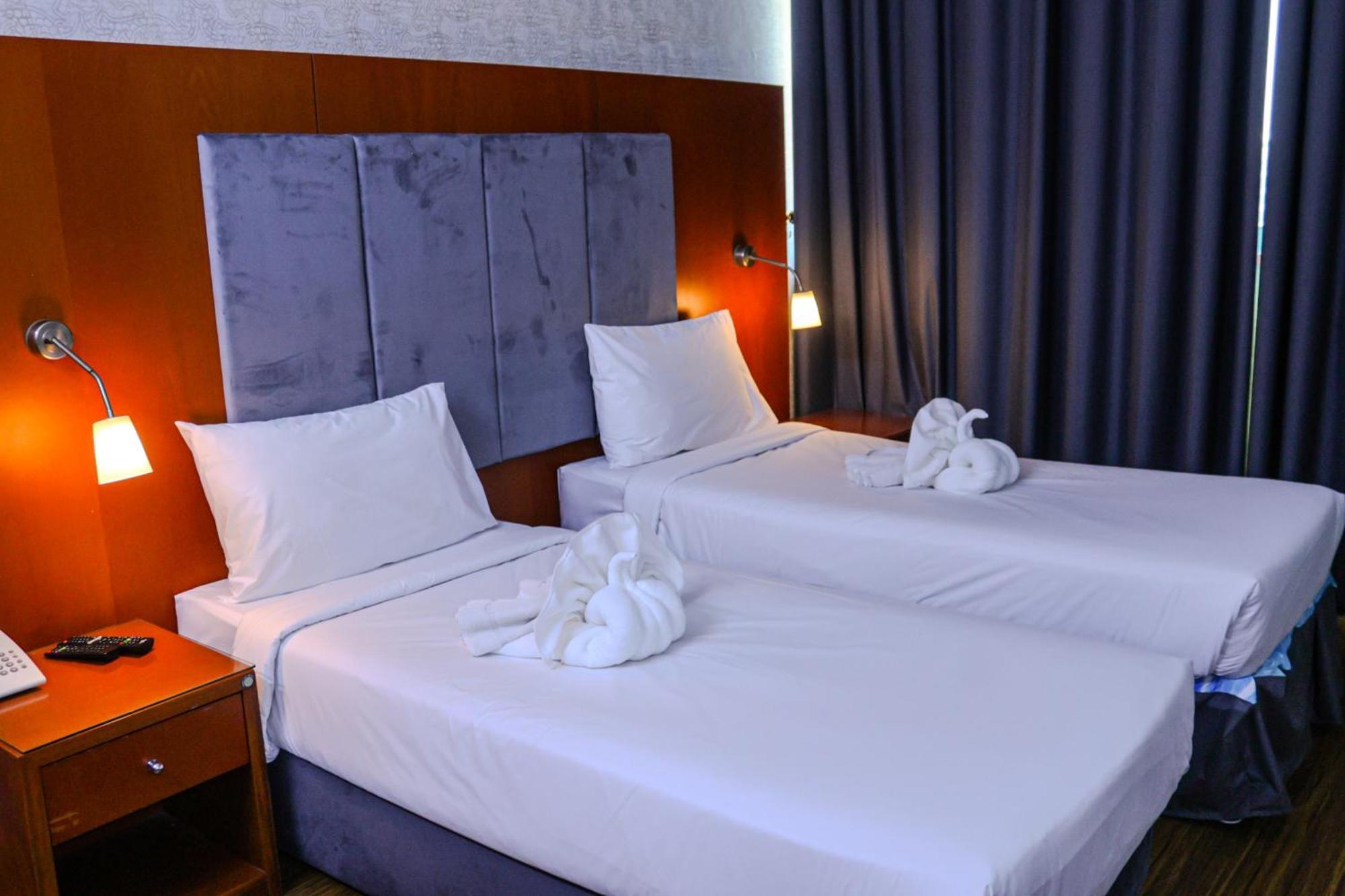 Boonmax Hotel Дубай Экстерьер фото